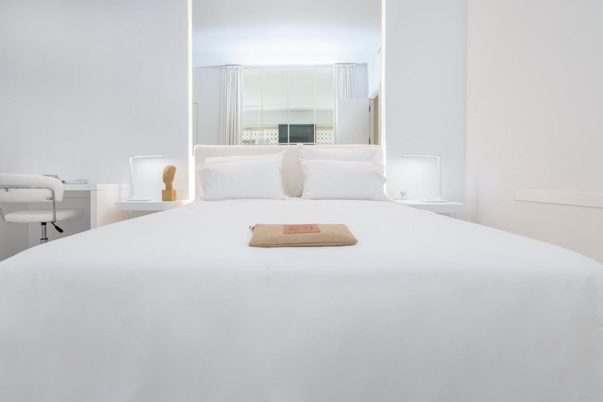 Bhost - Lumiere Suites Кордова Екстер'єр фото